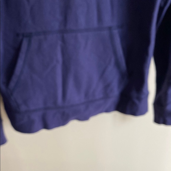 The North Face navy blue long sleeve hoodie sweatshirt. Size Small - Picture 7 of 7
